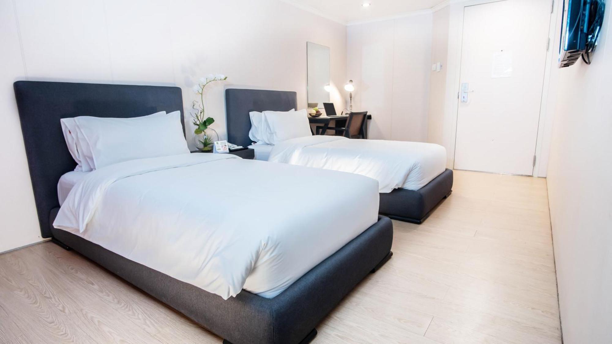 Green Sun Hotel Макати Экстерьер фото