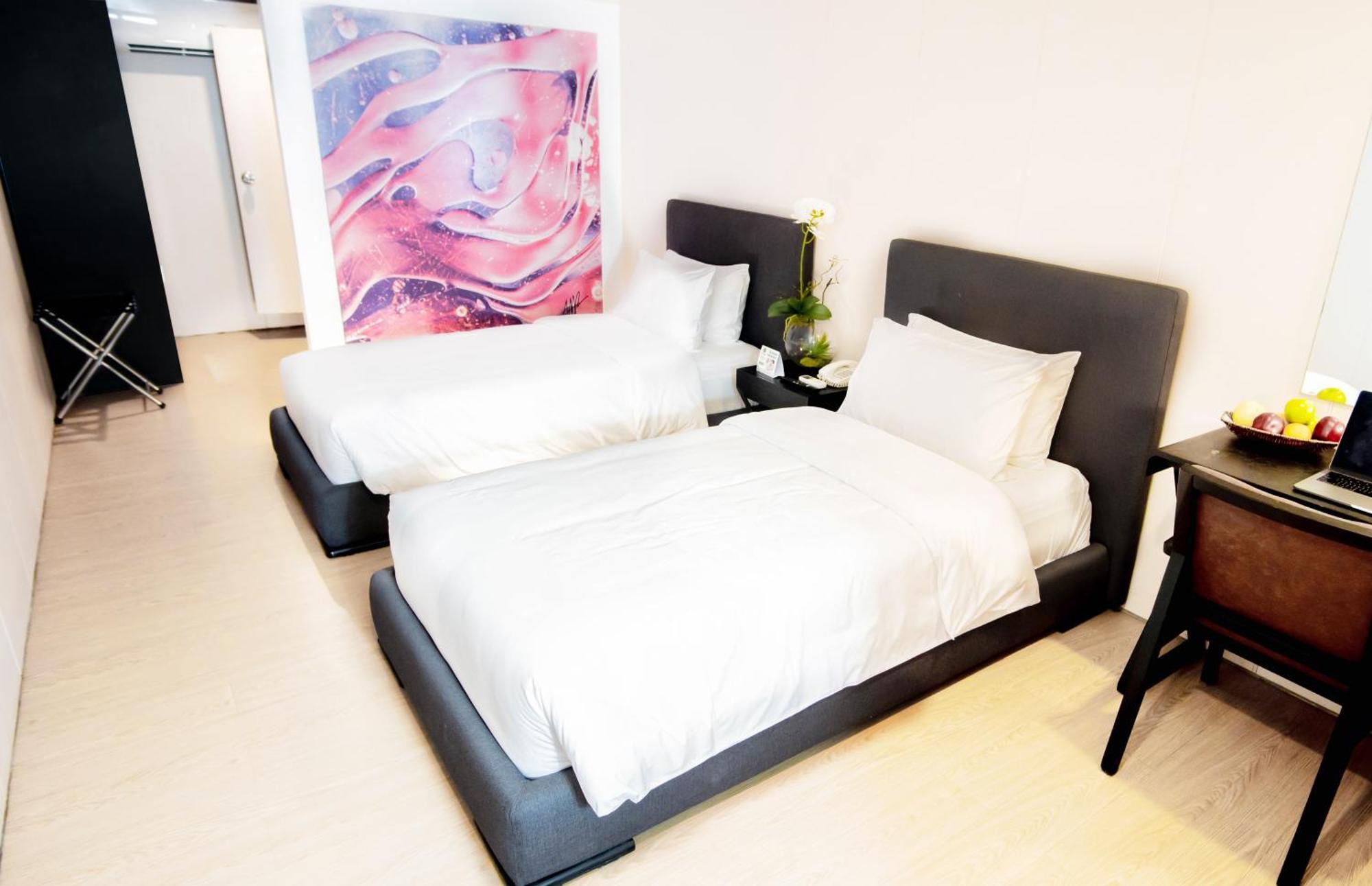 Green Sun Hotel Макати Экстерьер фото