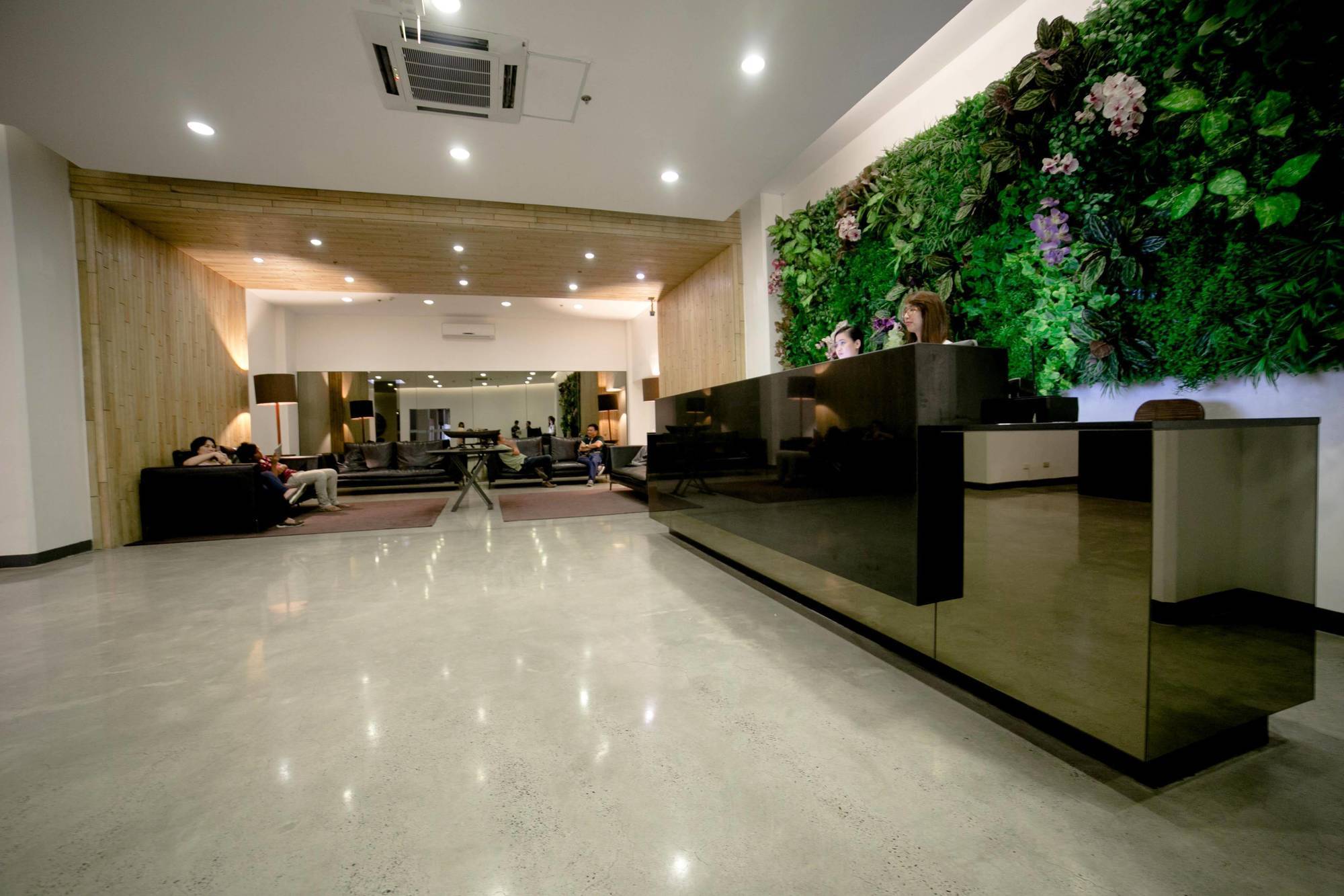 Green Sun Hotel Макати Экстерьер фото